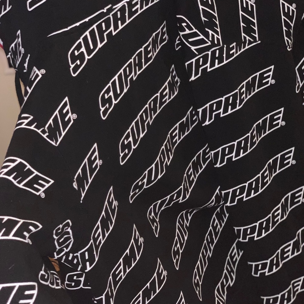 Supreme repeat - Picture 5 of 6